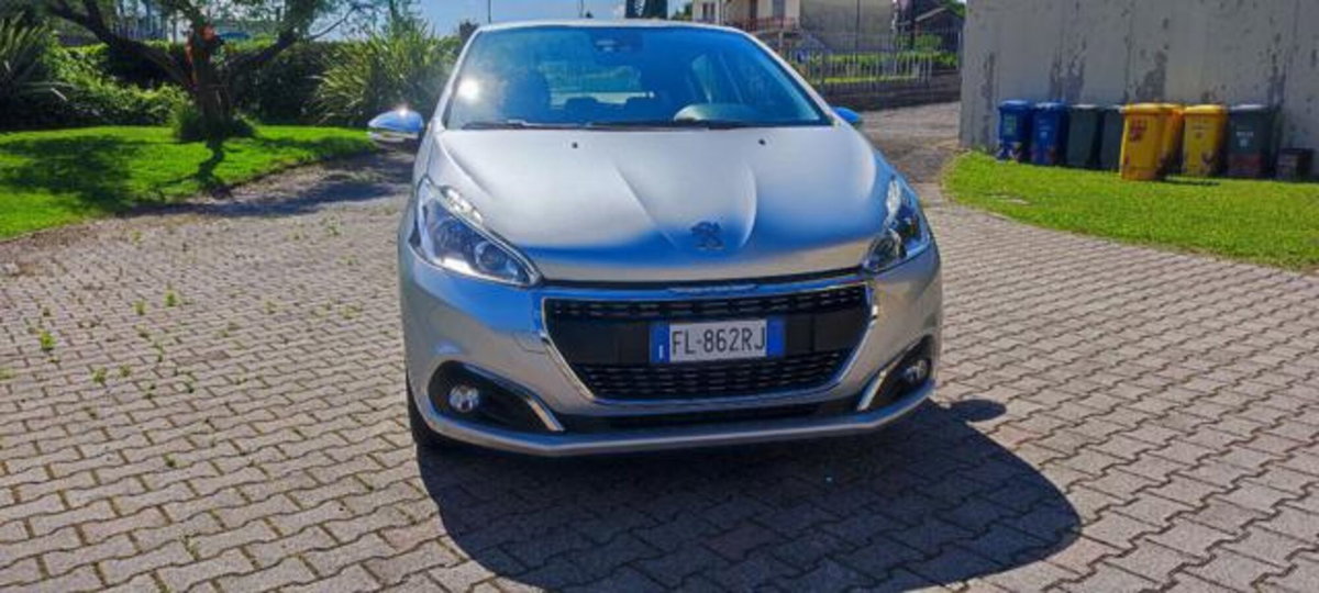 Peugeot 208 82 5 porte Touch (8)