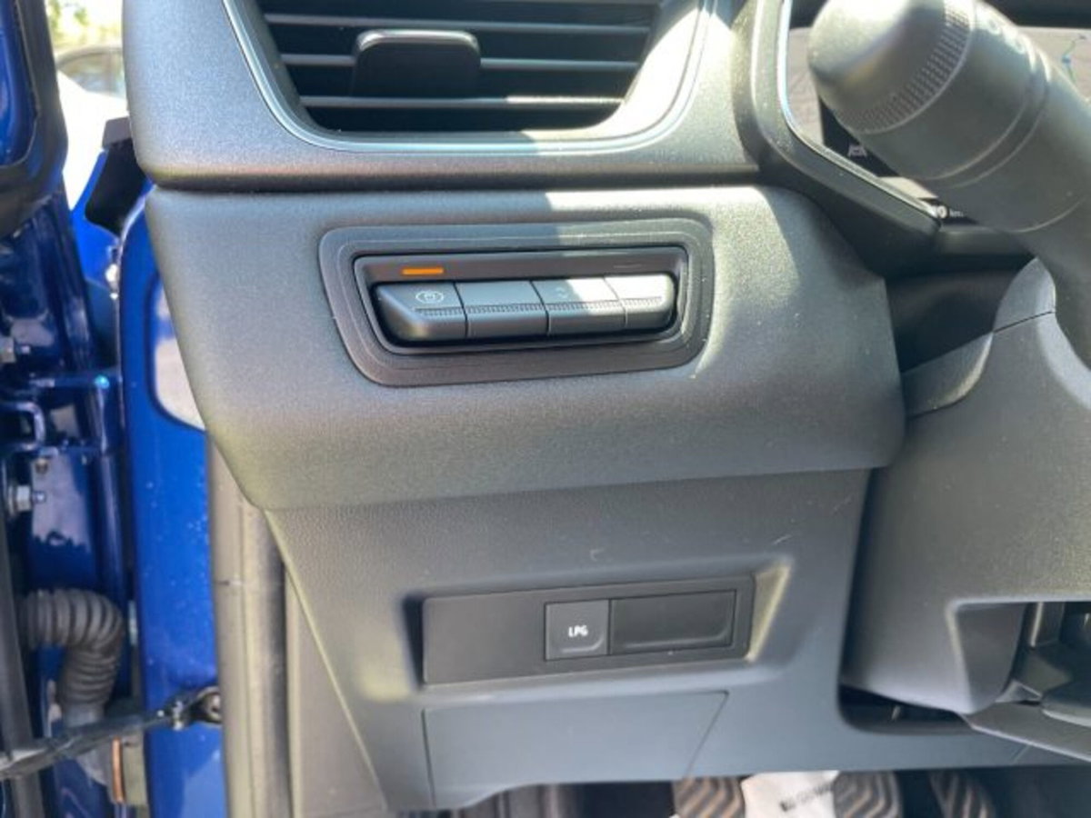 Renault Captur 1.0 eco-g Techno 100cv (12)