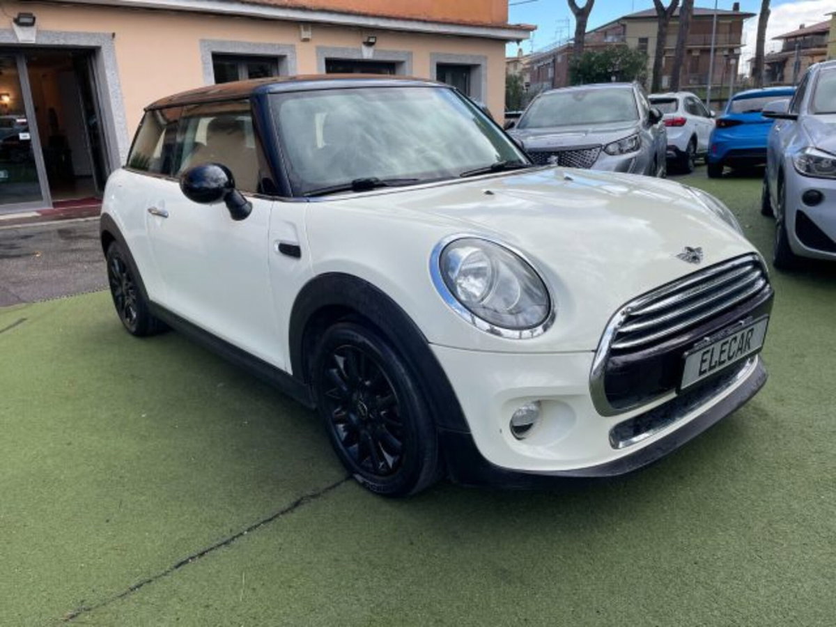 MINI Mini 1.5 Cooper D Business (3)