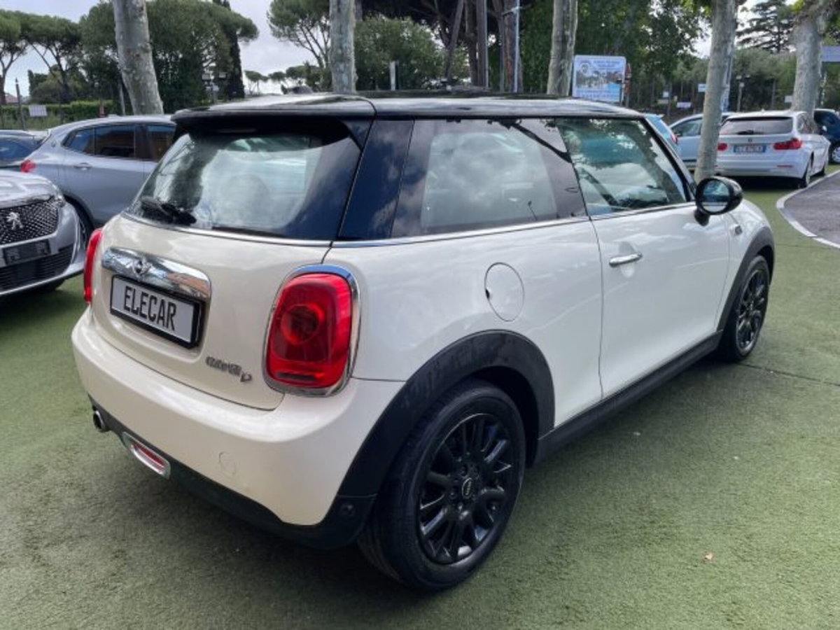 MINI Mini 1.5 Cooper D Business (4)