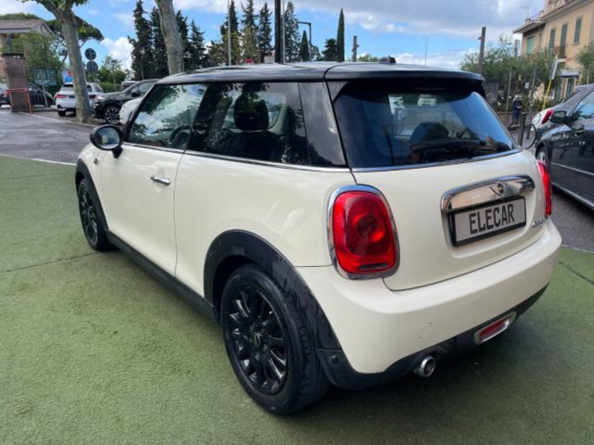 MINI Mini 1.5 Cooper D Business (6)
