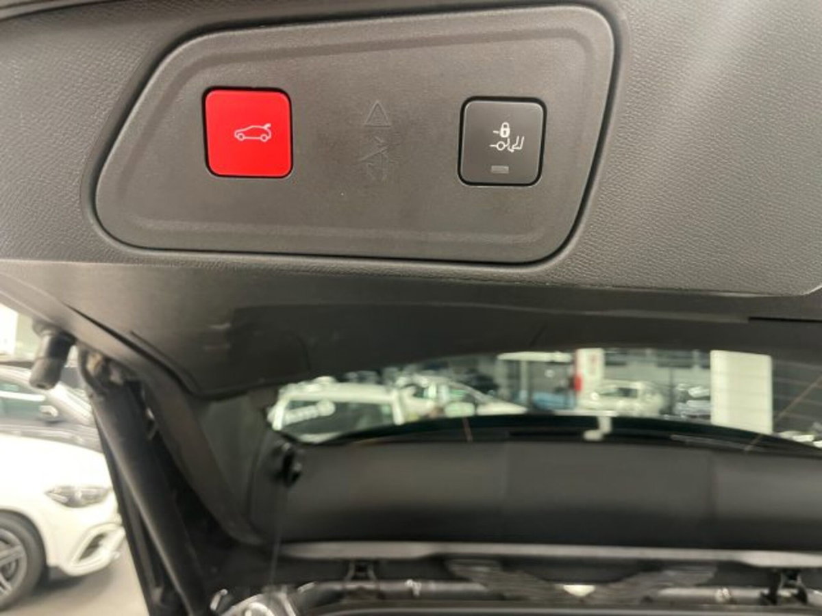 Peugeot 3008 BlueHDi 130 S&S EAT8 Allure Pack (5)