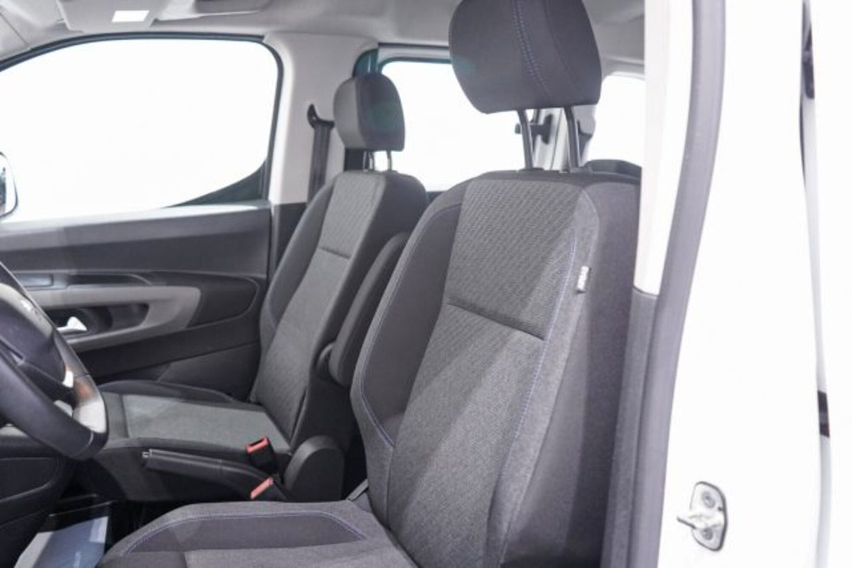 Peugeot Rifter Puretech 110 S&S Allure Standard (11)