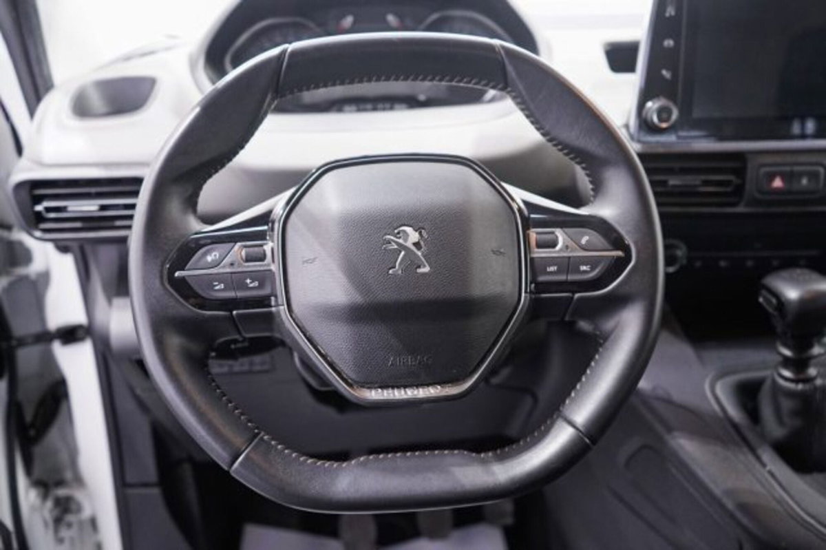 Peugeot Rifter Puretech 110 S&S Allure Standard (12)