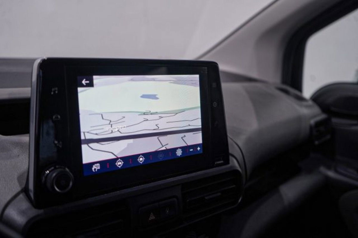 Peugeot Rifter Puretech 110 S&S Allure Standard (13)