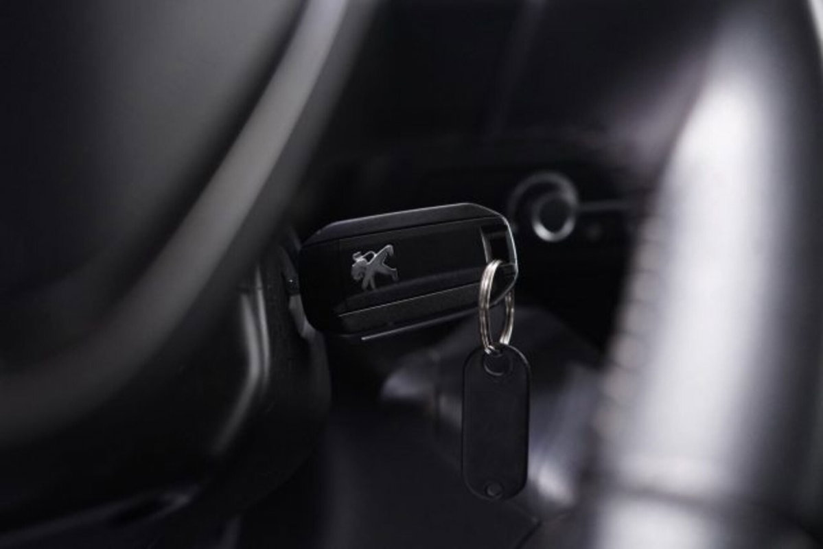 Peugeot Rifter Puretech 110 S&S Allure Standard (16)