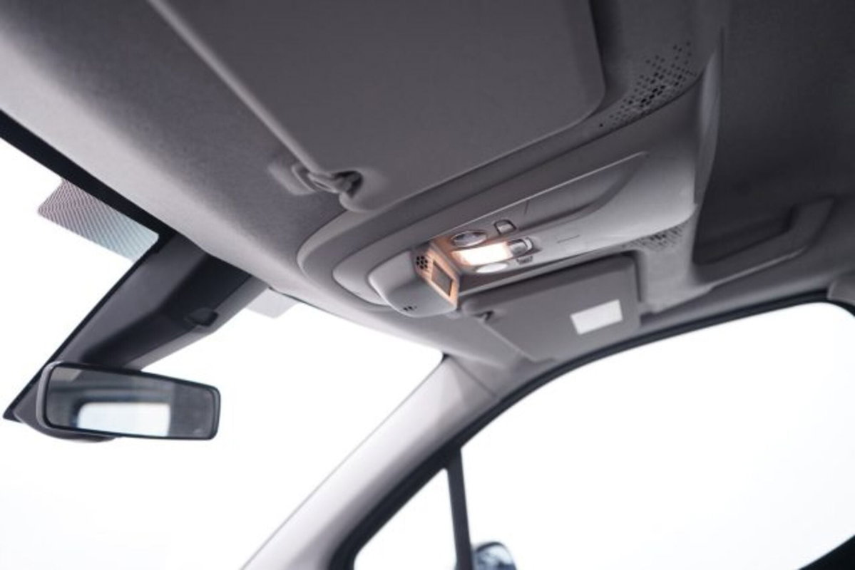 Peugeot Rifter Puretech 110 S&S Allure Standard (19)