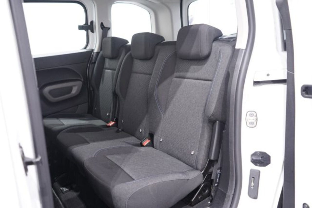 Peugeot Rifter Puretech 110 S&S Allure Standard (20)