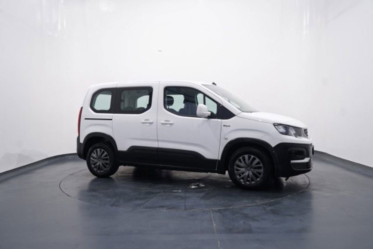 Peugeot Rifter Puretech 110 S&S Allure Standard (7)