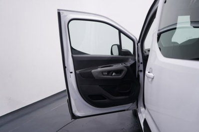 Peugeot Rifter Puretech 110 S&S Allure Standard (9)