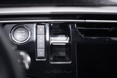 Peugeot 3008 1.2 hybrid GT 145cv e-dcs6 (16)