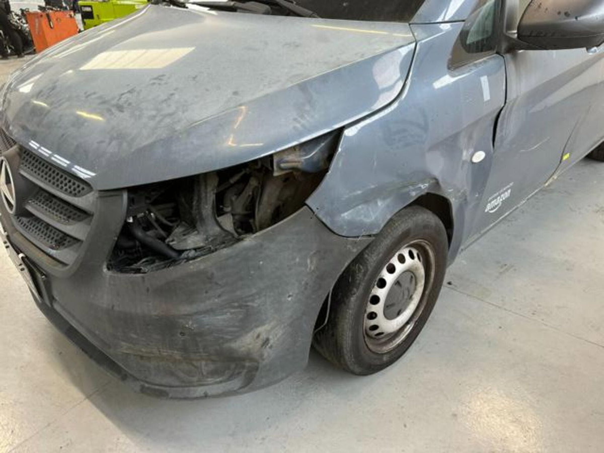 Mercedes-Benz Vito 1.7 110 CDI PC-SL Furgone Long (10)