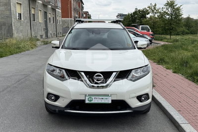Nissan X-Trail 1.6 dCi 4WD Tekna (2)