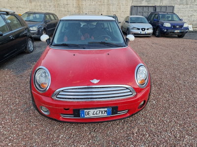 MINI Mini 1.6 16V Cooper (2)
