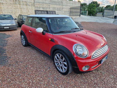 MINI Mini 1.6 16V Cooper (3)