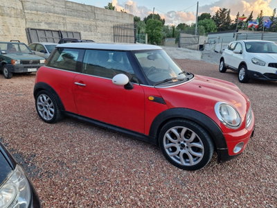 MINI Mini 1.6 16V Cooper (4)