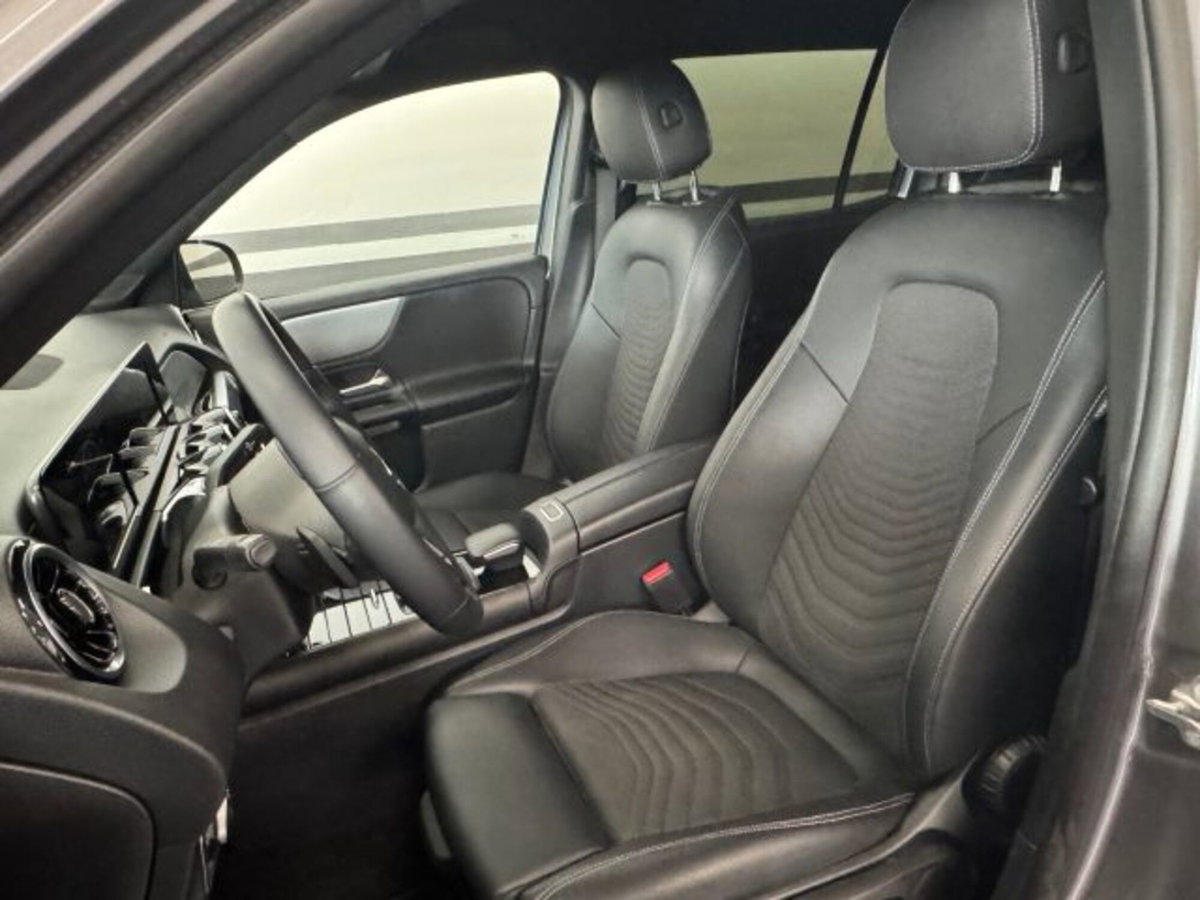 Mercedes-Benz GLB 220 d Automatic 4Matic Sport (17)