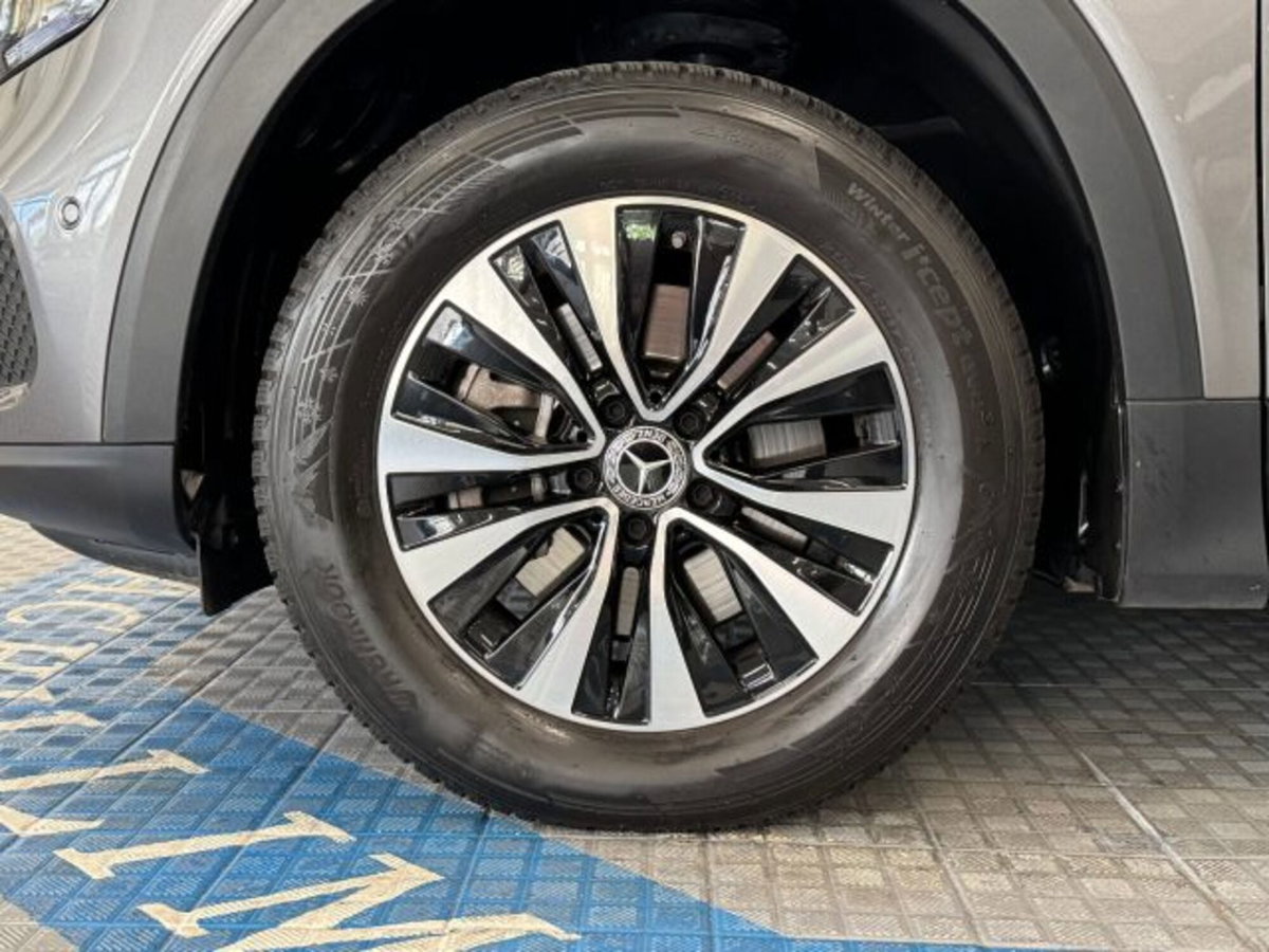 Mercedes-Benz GLB 220 d Automatic 4Matic Sport (9)