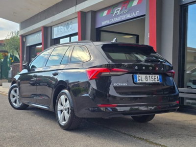Skoda Octavia Station Wagon 2.0 TDI EVO SCR 150 CV DSG 4x4 Wagon Executive (8)