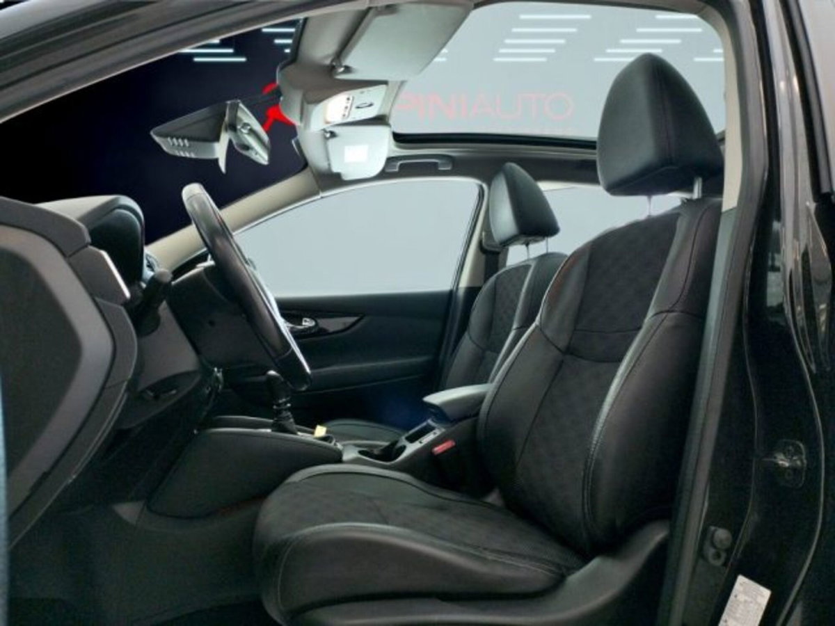 Nissan Qashqai 1.6 dCi 4WD Tekna (15)