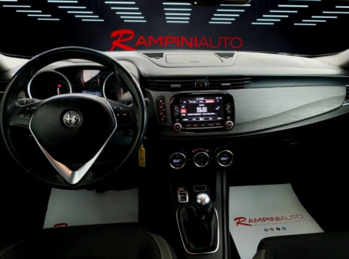 Alfa Romeo Giulietta 1.6 JTDm Super 120cv (14)