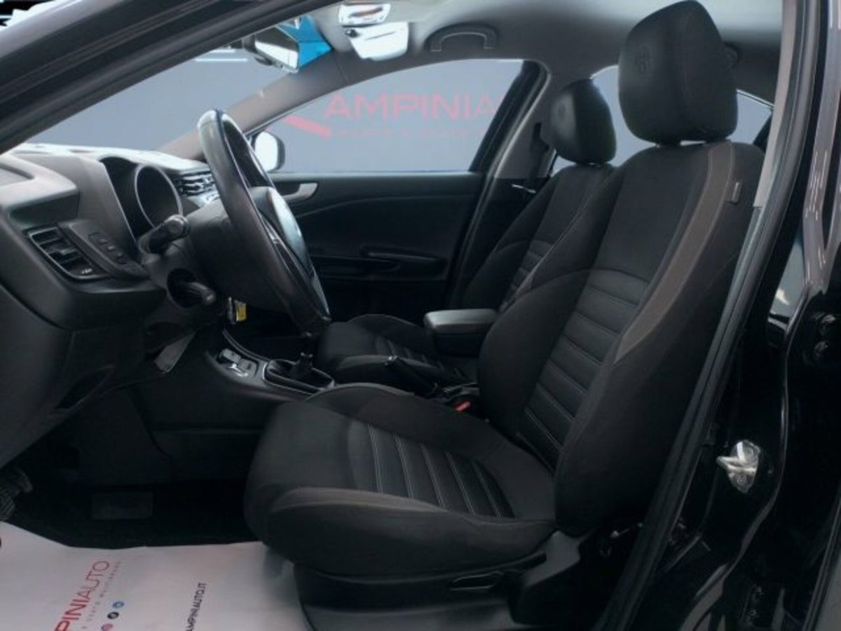 Alfa Romeo Giulietta 1.6 JTDm Super 120cv (16)