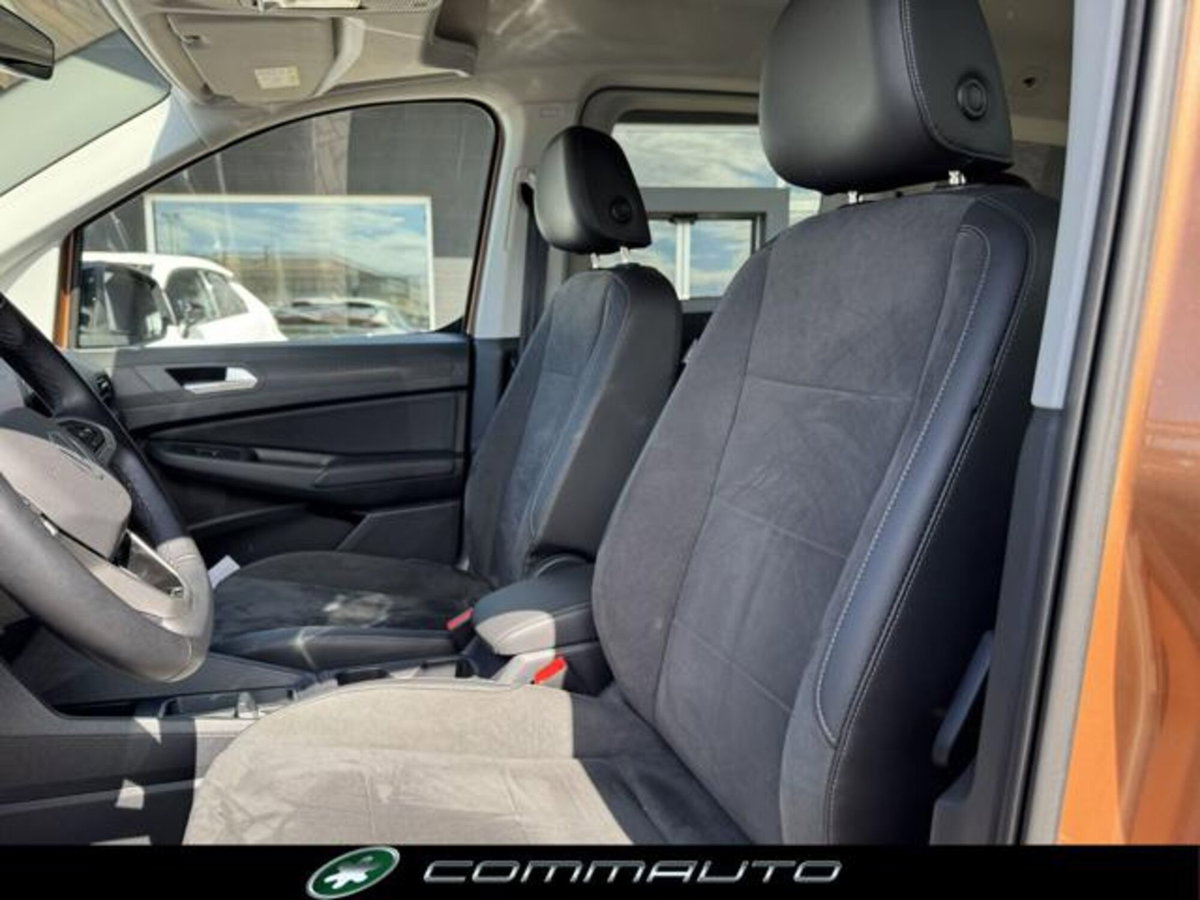 Volkswagen Caddy 2.0 TDI 122 CV Style Maxi (12)