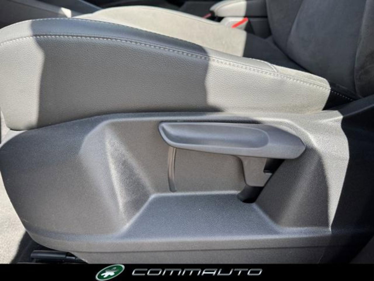 Volkswagen Caddy 2.0 TDI 122 CV Style Maxi (13)