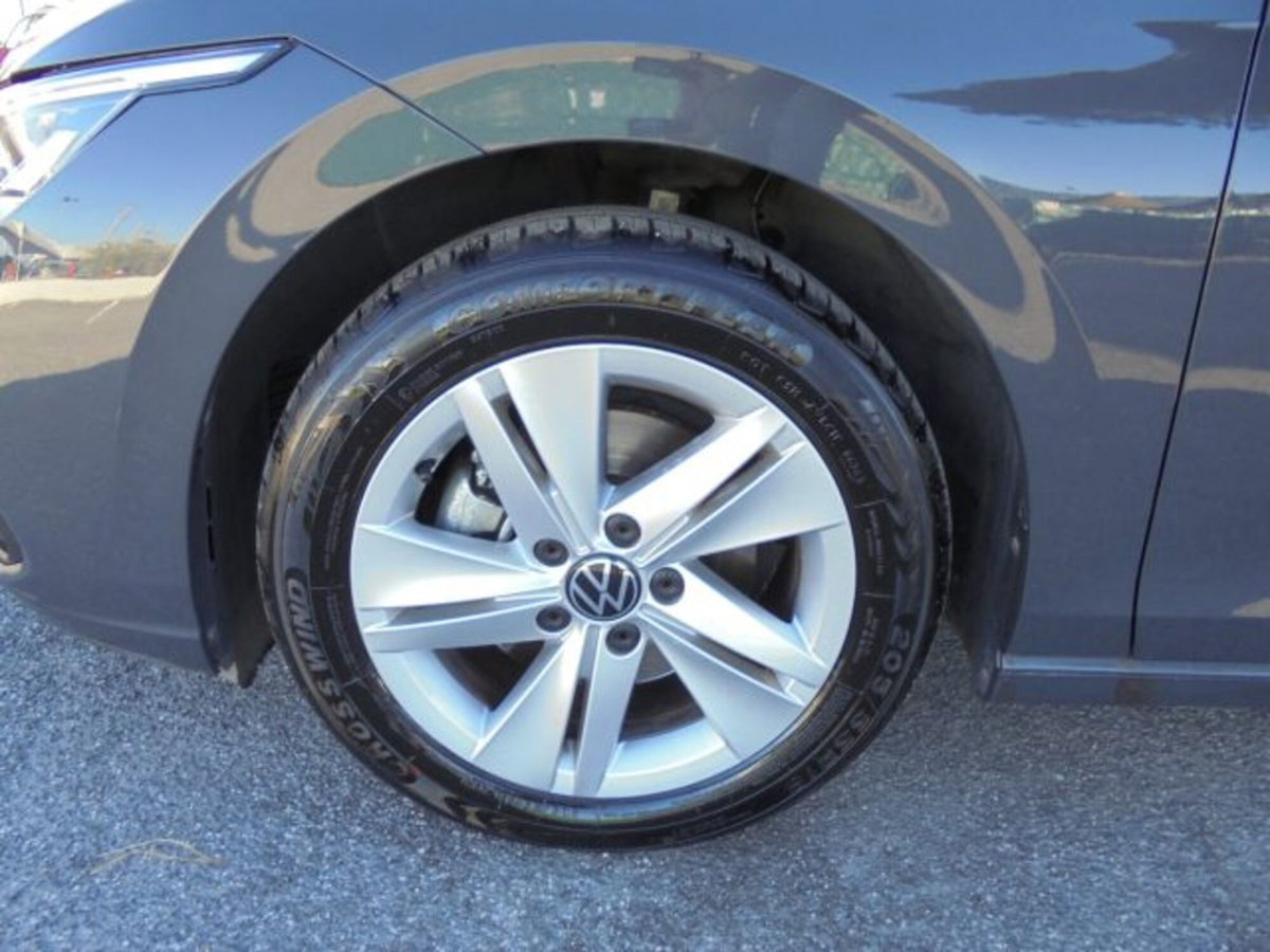 Volkswagen Golf Variant 1.0 eTSI EVO DSG Life (10)