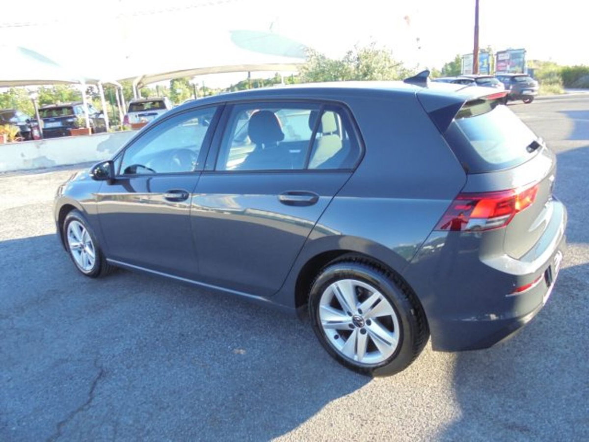 Volkswagen Golf Variant 1.0 eTSI EVO DSG Life (12)