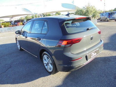 Volkswagen Golf Variant 1.0 eTSI EVO DSG Life (13)
