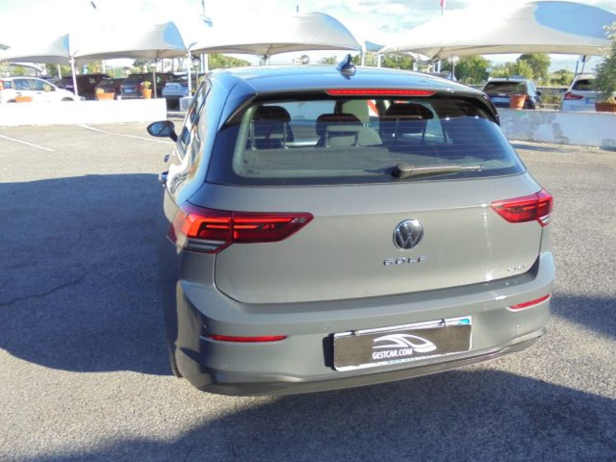 Volkswagen Golf Variant 1.0 eTSI EVO DSG Life (15)