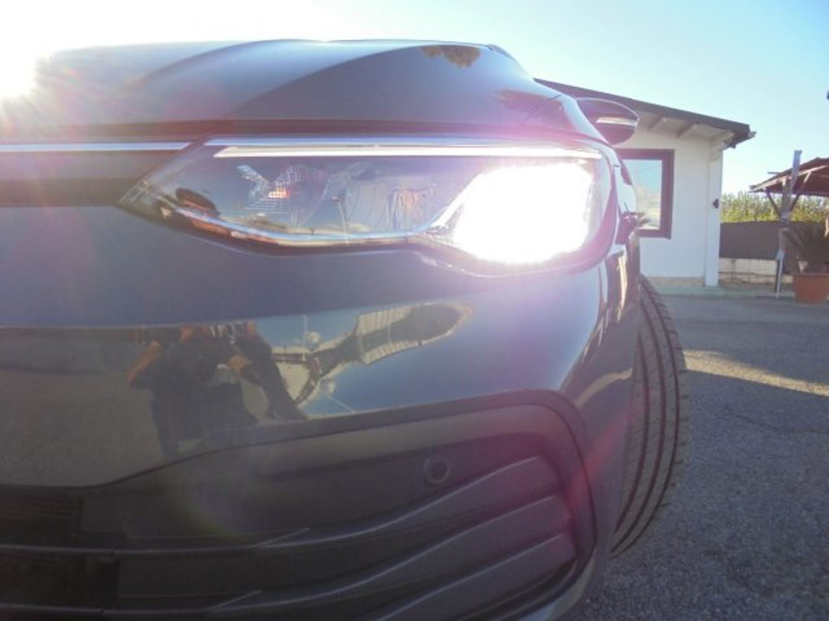 Volkswagen Golf Variant 1.0 eTSI EVO DSG Life (7)