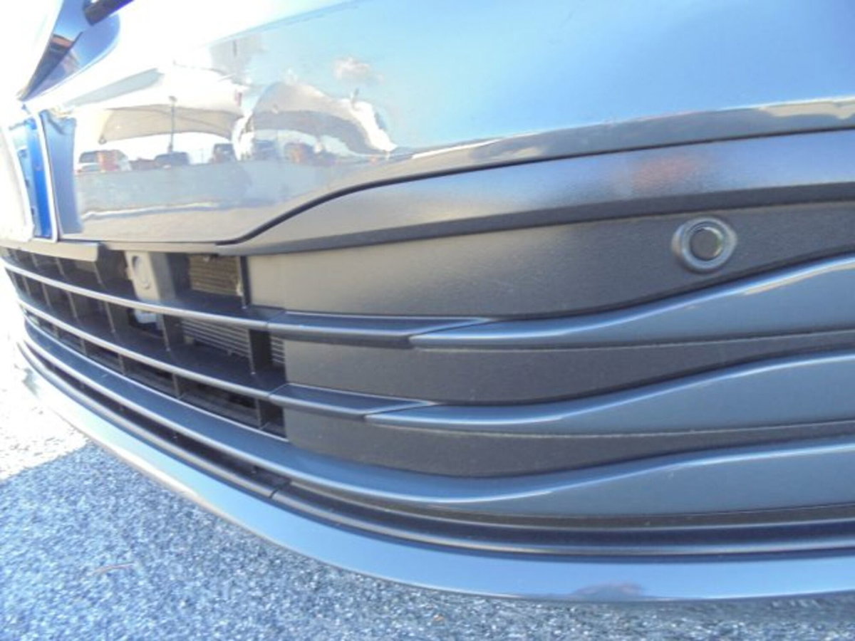 Volkswagen Golf Variant 1.0 eTSI EVO DSG Life (8)