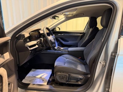 Skoda Superb Station Wagon 2.0 TDI DSG Wagon Style (4)