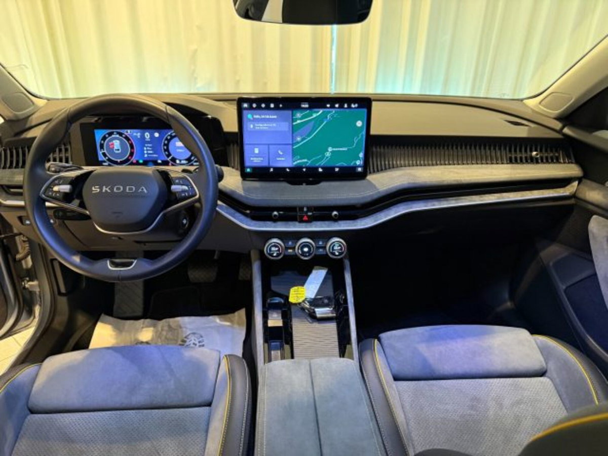 Skoda Superb Station Wagon 2.0 TDI DSG Wagon Style (6)