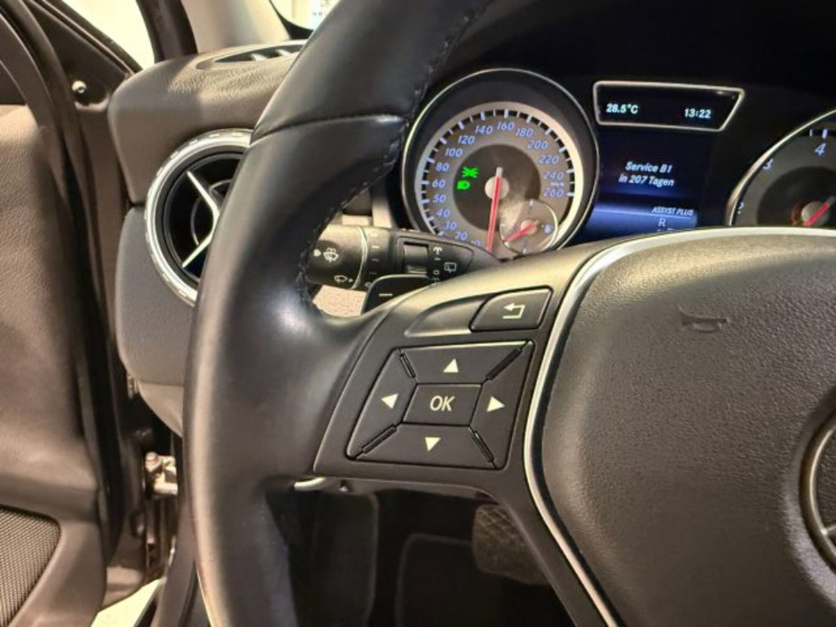 Mercedes-Benz GLA SUV 200 CDI Automatic 4Matic Executive (10)