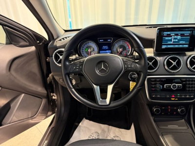 Mercedes-Benz GLA SUV 200 CDI Automatic 4Matic Executive (7)