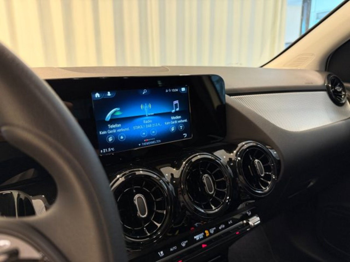 Mercedes-Benz Classe B 180 d Premium (12)