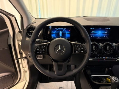 Mercedes-Benz Classe B 180 d Premium (7)