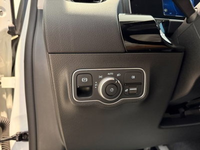 Mercedes-Benz Classe B 180 d Premium (9)
