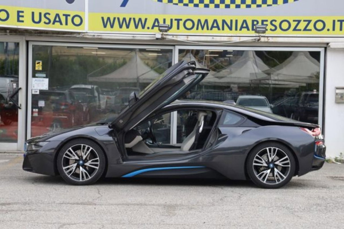 BMW i8 Coupé i8 (11)