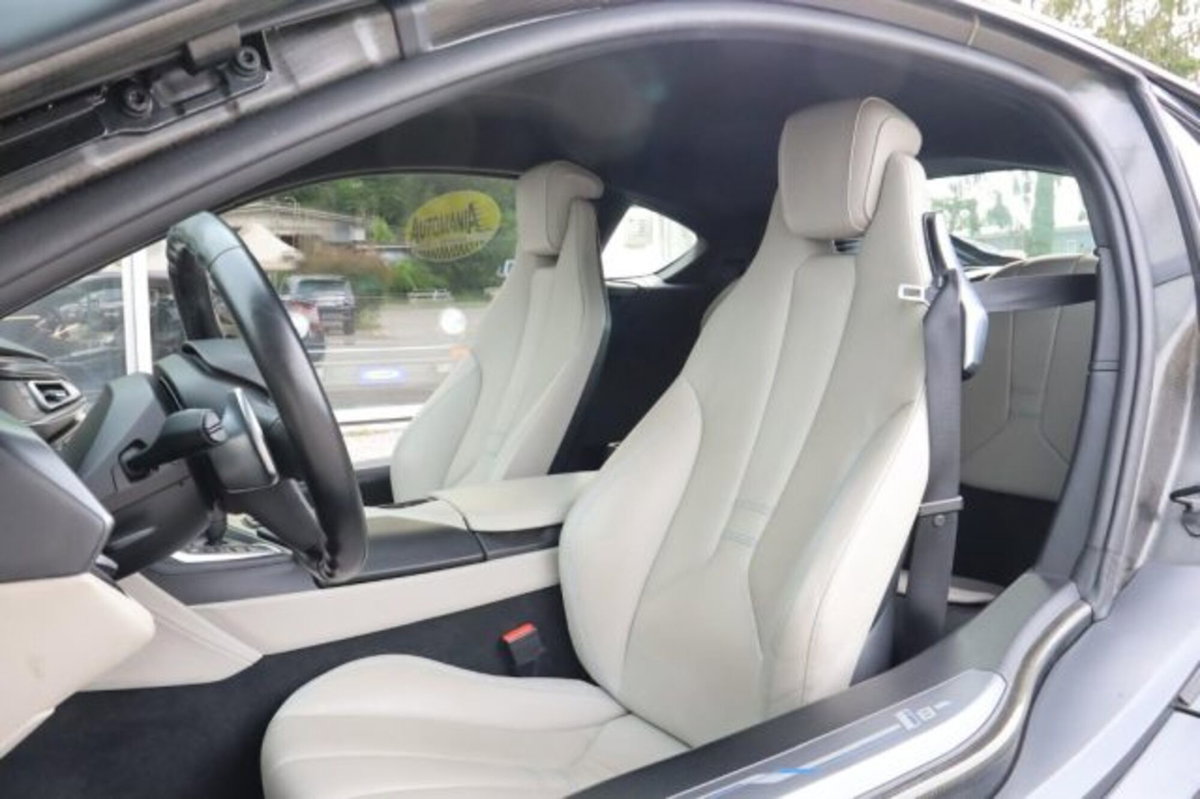 BMW i8 Coupé i8 (7)