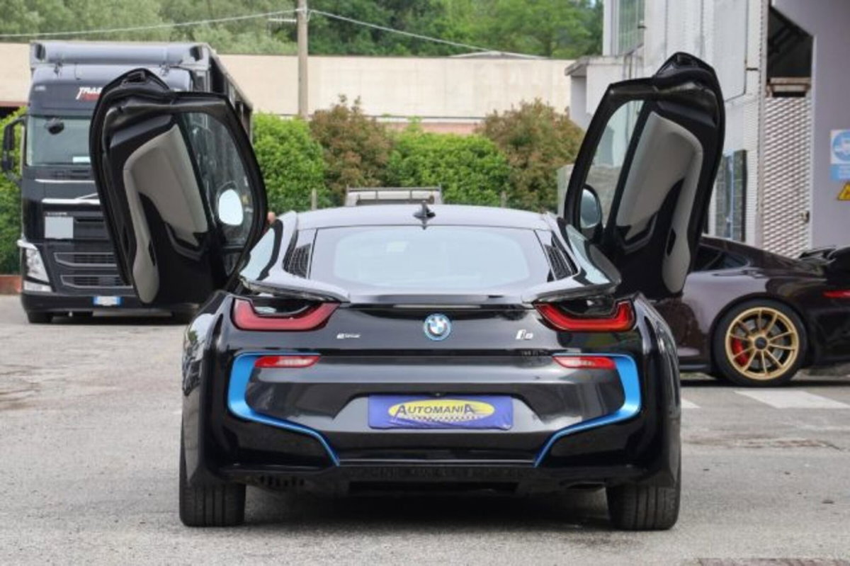 BMW i8 Coupé i8 (9)