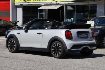 MINI Mini Cabrio 2.0 Cooper S Essential Cabrio (2)