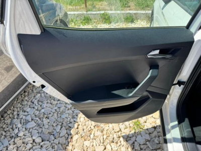 SEAT Arona 1.0 TGI Style (13)