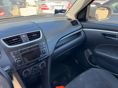Suzuki Swift 1.3 DDiS 5 porte GL Top (11)