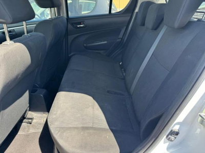 Suzuki Swift 1.3 DDiS 5 porte GL Top (13)