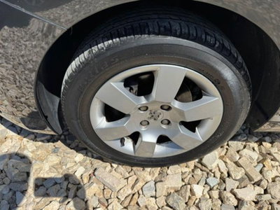 Peugeot 5008 1.6 HDi 112CV Business (7)