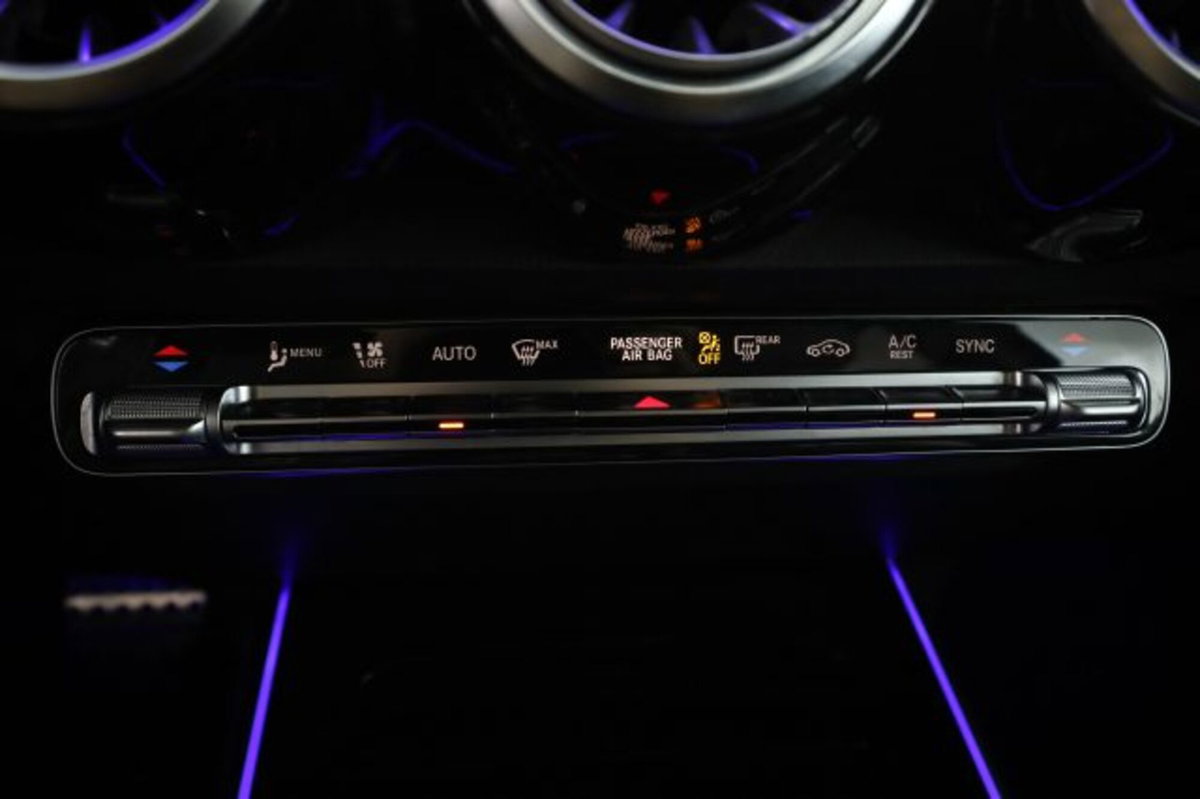 Mercedes-Benz CLA Shooting Brake 200 d Automatic 4Matic Shooting Brake Premium (13)